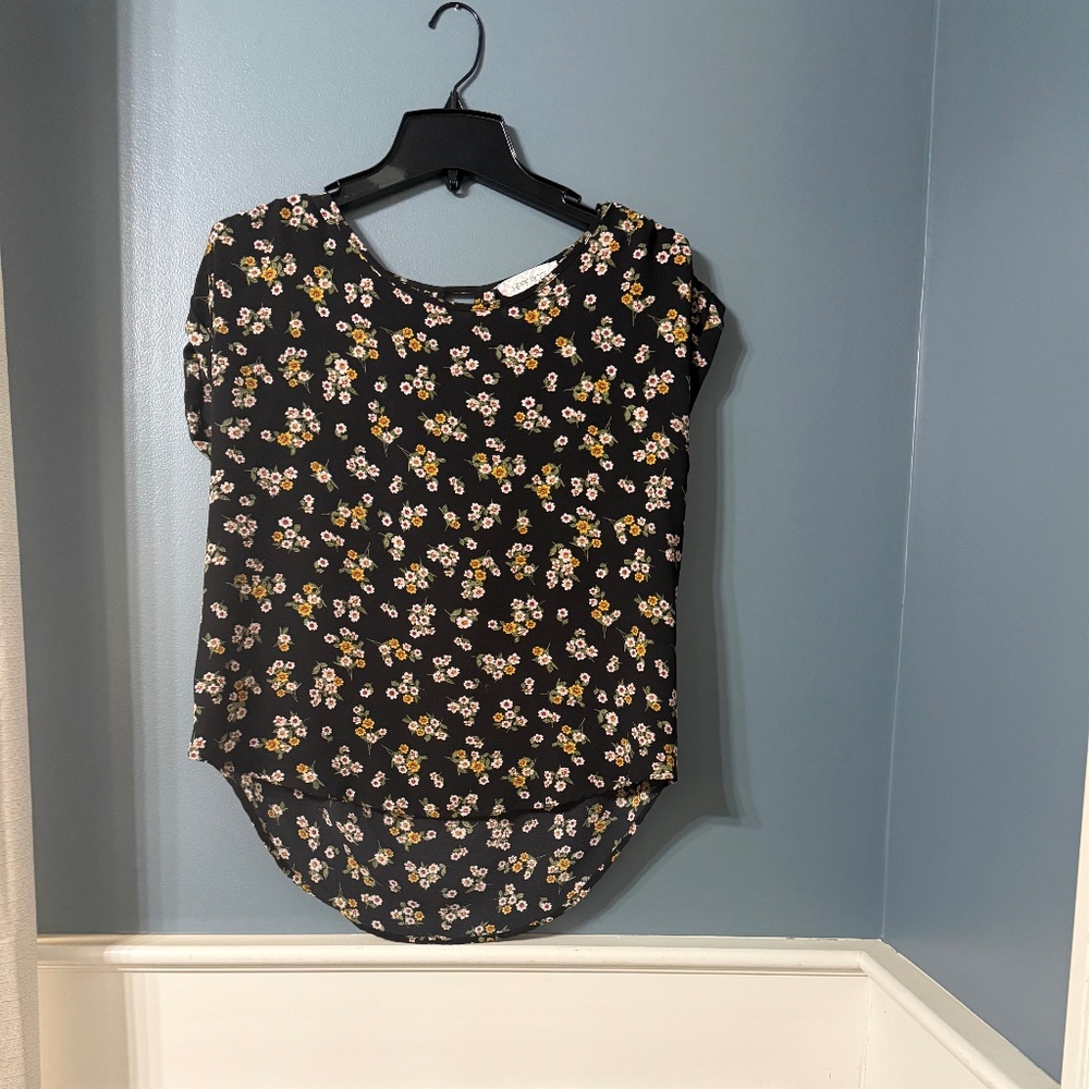 Nice black flowered blouse